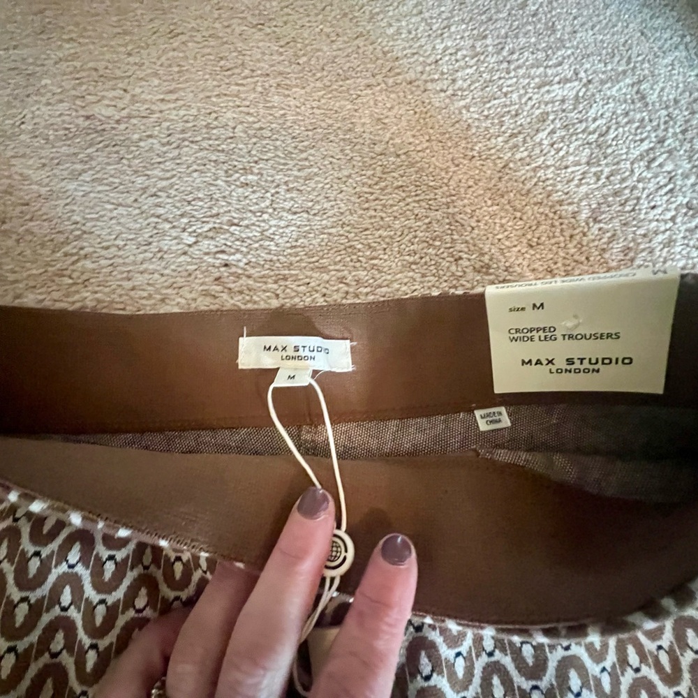 NWT Max Studio Brown Patterned Wide Leg Cropped Pants - Picture 4 of 6